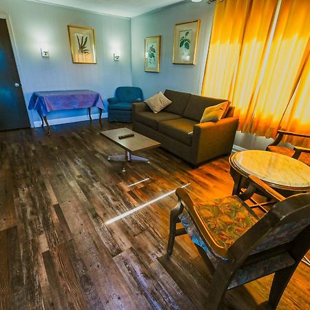 Sauble Beach Lodge מראה חיצוני תמונה