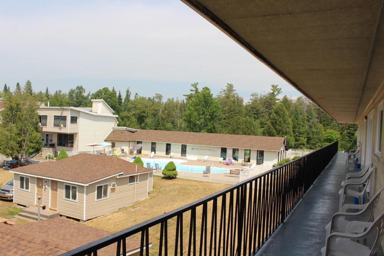 Sauble Beach Lodge מראה חיצוני תמונה